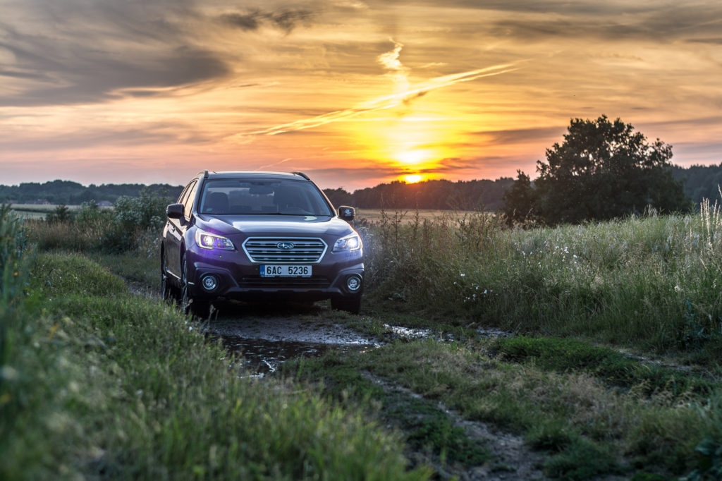 Test Subaru Outback 2.5i Sport 2017: Kde končí asfalt, tam začíná zábava