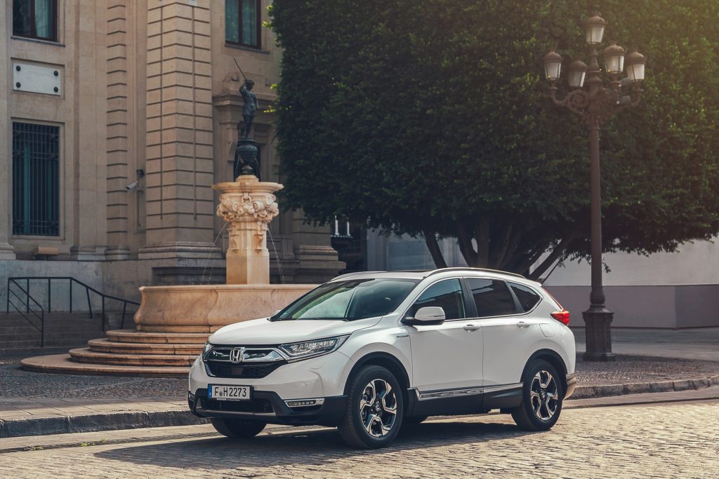 Honda CR-V Hybrid už má české ceny