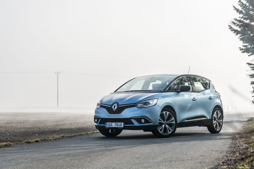 Test Renault Scenic TCe 140 2019: Ideální rodinné auto? (+VIDEO)