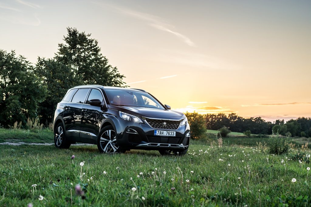 Test Peugeot 5008 GT Line 1.6 PureTech 180 2019: Sedm v základu (+VIDEO)