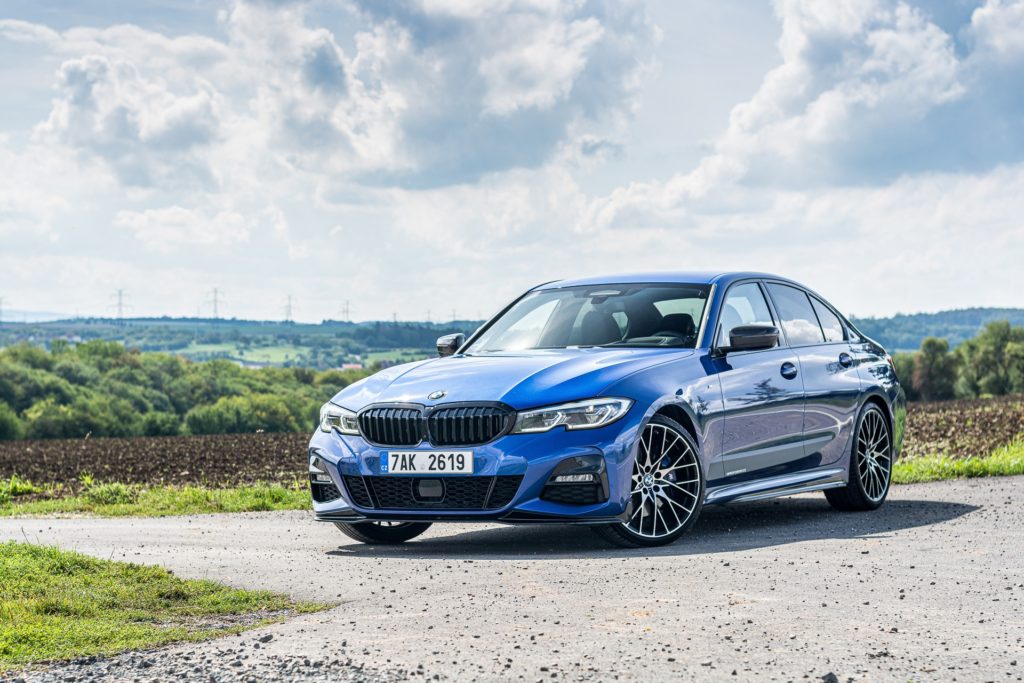 BMW 330i
