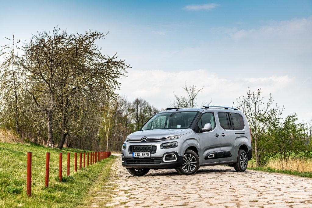 Test Citroën Berlingo 1.2 PureTech 130 a 1.5 BlueHDi 130 / M a XL 2019 (+VIDEO)