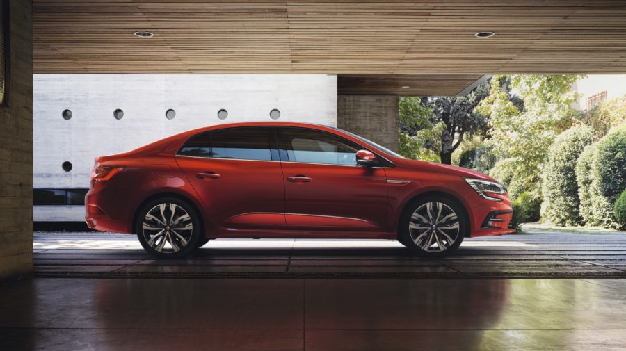 Renault Mégane GrandCoupé: Rodina se rozrůstá o elegantní sedan