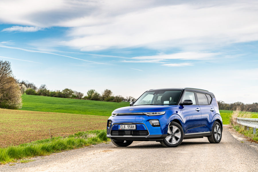 Kia e-Soul 2021: Elektrický extrovert s parádním dojezdem