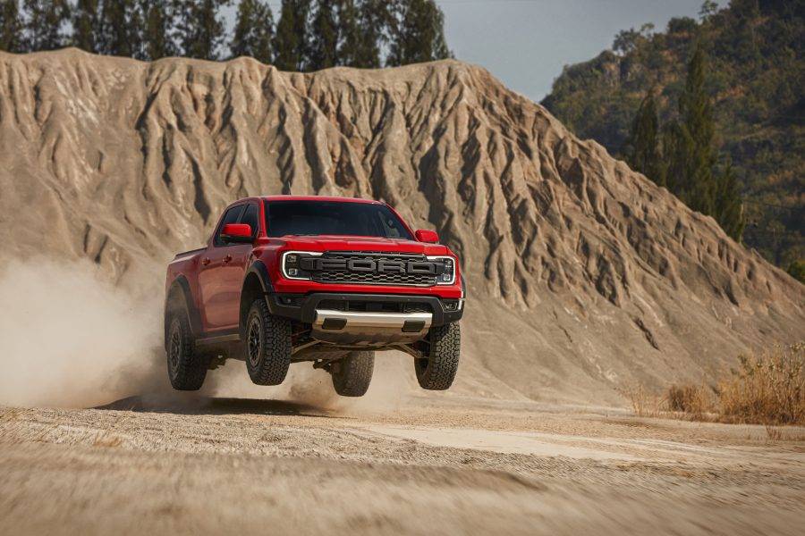 Ford začíná přijímat objednávky na drsnější, chytřejší a silnější Ranger Raptor nové generace