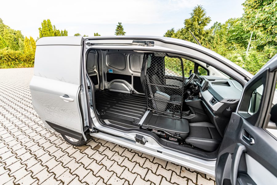 Renault Kangoo Van a unikátní otevírání bočních dveří