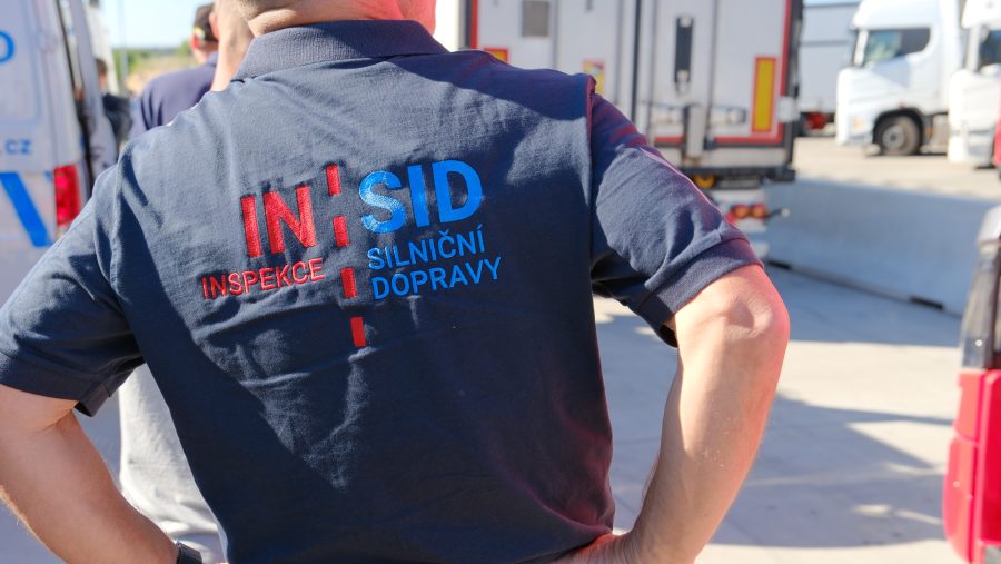 Bilance po 3 měsících Inspekce silniční dopravy: téměř 1 200 zjištěných přestupků