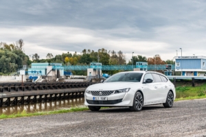 Peugeot 508 SW GT hybrid 225 2020