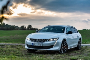 Peugeot 508 SW GT hybrid 225 2020