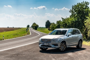 Volvo XC90 B6
