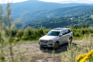 Volvo XC90 B6
