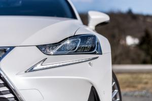 Lexus IS 300h