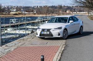 Lexus IS 300h