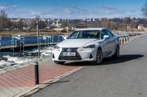 Lexus IS 300h