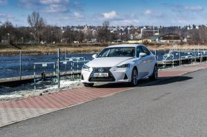 Lexus IS 300h