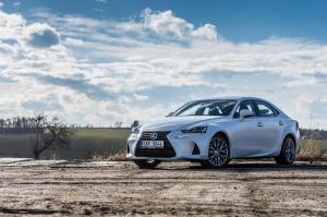 Lexus IS 300h